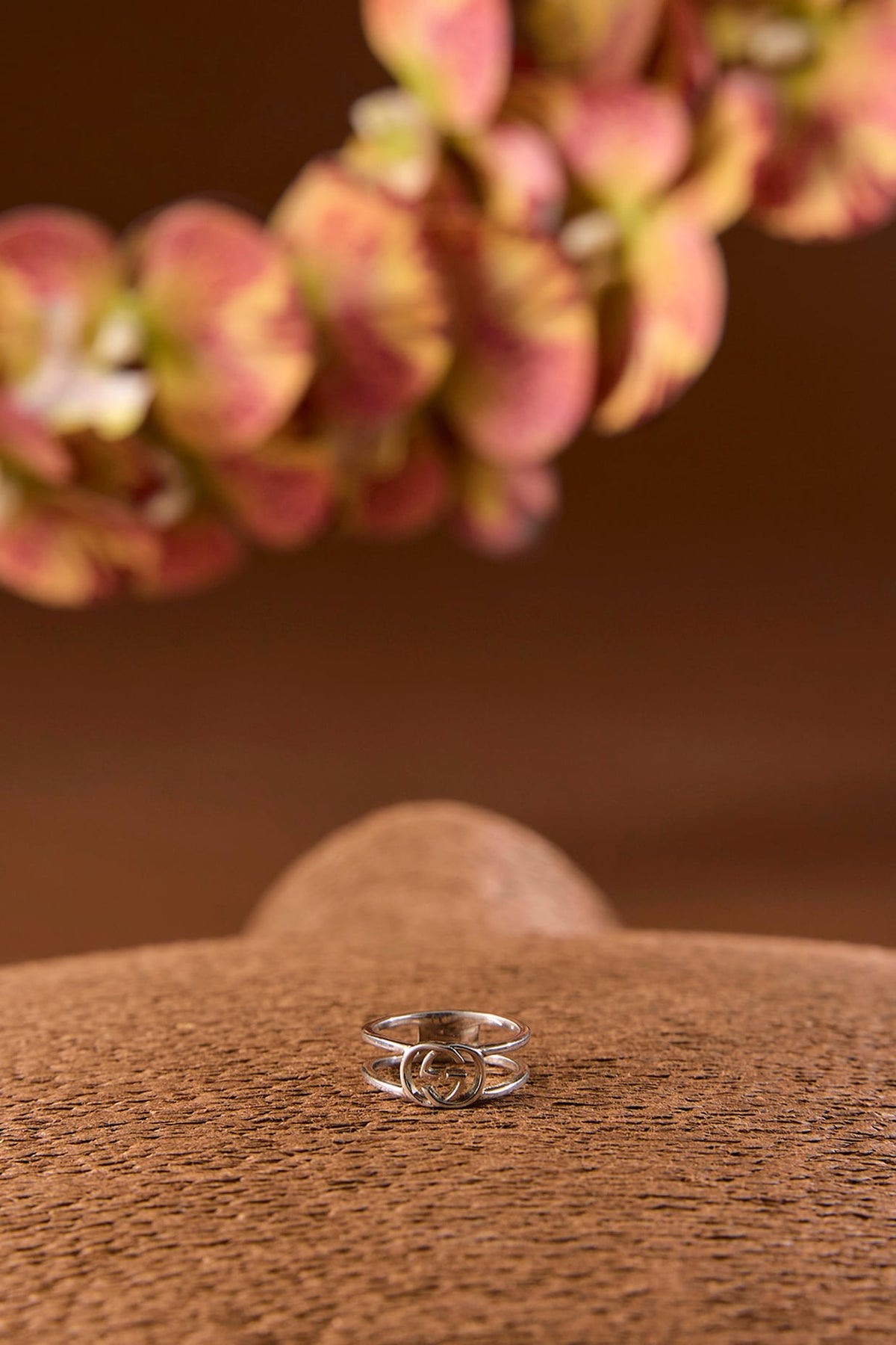 White Gold Finish Ring In Sterling Silver