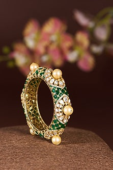 Gold Finish Moissanite Polki & Emerald Bangle In Sterling Silver