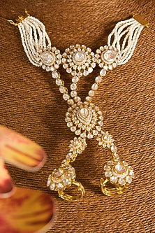 Yellow Gold Finish Moissanite Polki & Shell Pearl Haathphool In Sterling Silver