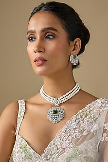 White Finish Pearl & Green Stone Necklace Set