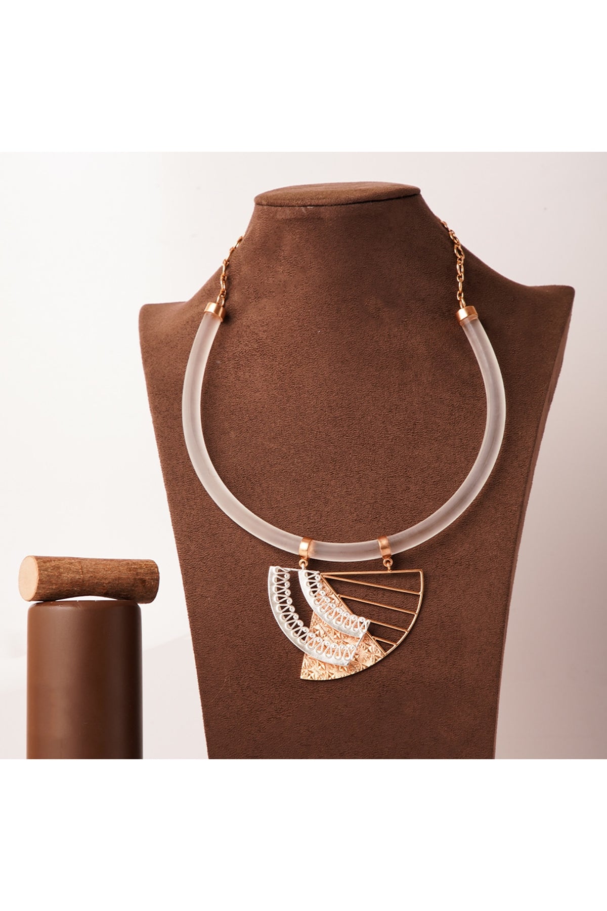 Two Tone Finish Necklace In Copper