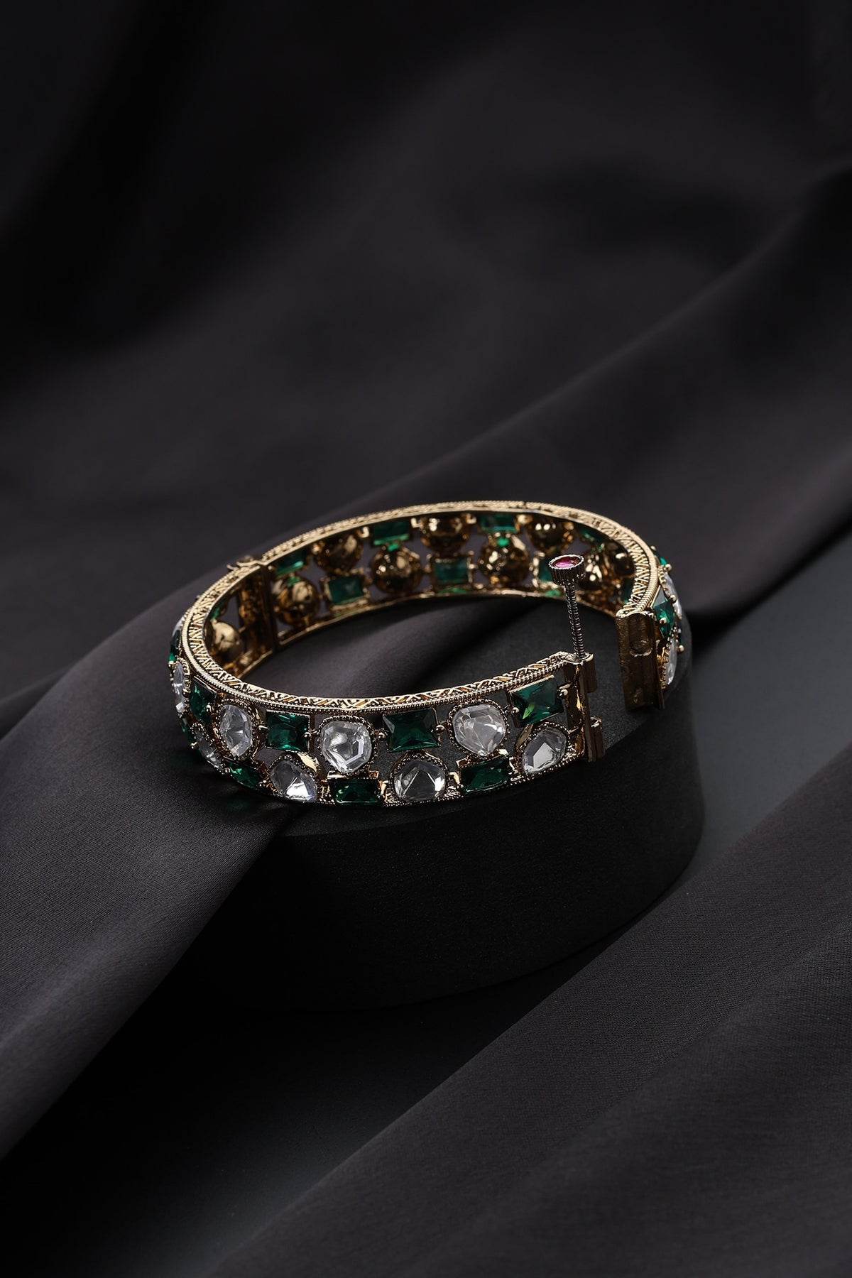 Gold Finish Green Kundan Polki Openable Kada