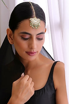 Gold Finish Kundan Polki & Pearls Maangtikka