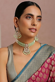 Gold Finish Kundan Choker Necklace Set