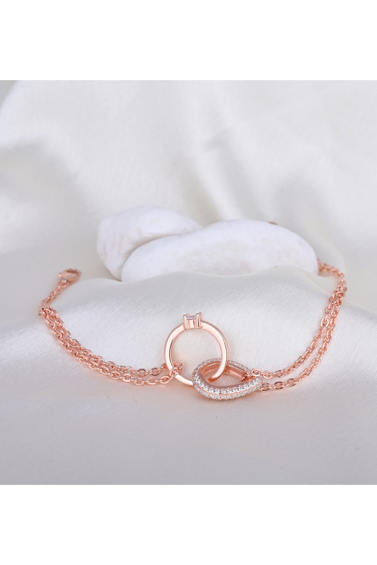 White Zircon Eternal Embrace Bracelet In Sterling Silver