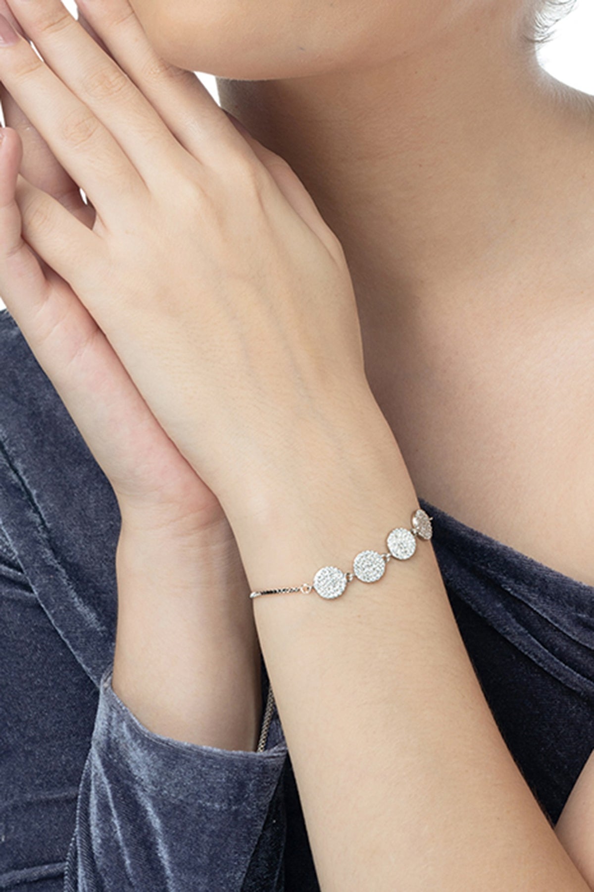 White Finish Zircon Bracelet In Sterling Silver