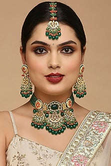Gold Finish Kundan Necklace Set