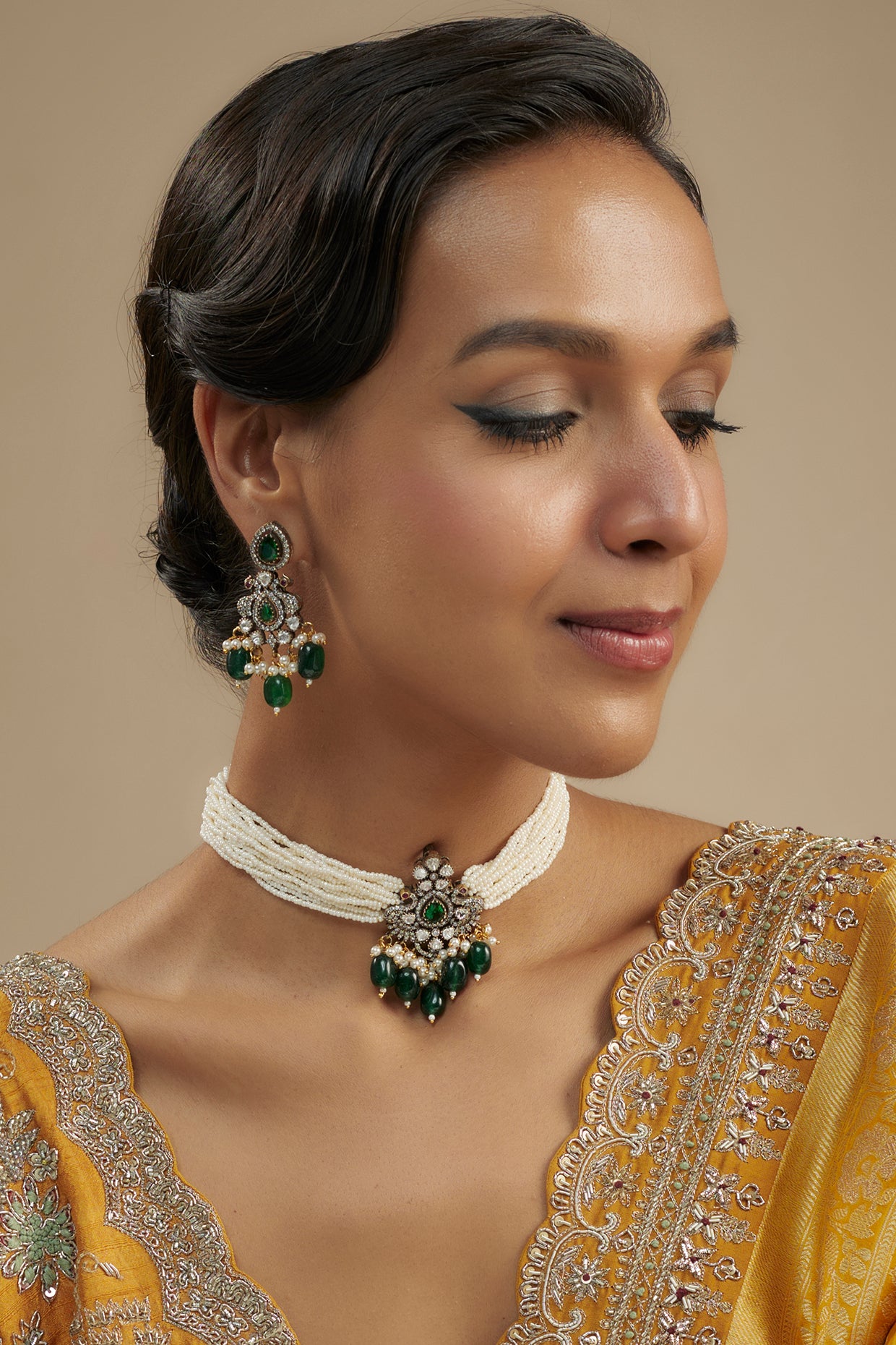 Gold Finish Kundan Polki & Green Stone Choker Necklace Set