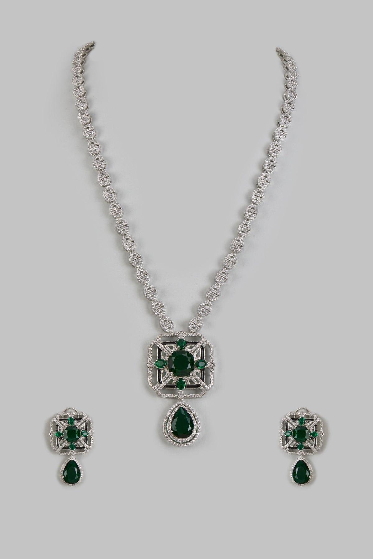 White Finish Zircon & Emerald Synthetic Stone Necklace Set
