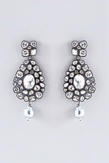 Black Rhodium Finish Kundan Polki & Pearl Necklace Set