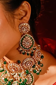 Gold Finish Kundan Polki & Green Stone Choker Necklace Set