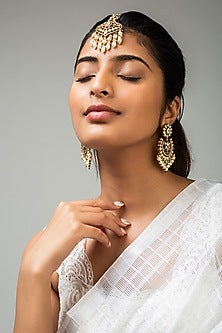 Gold Finish White Kundan Polki Maang Tikka