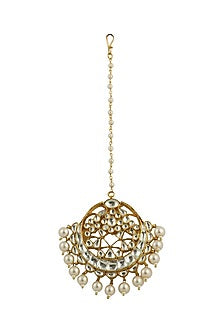 Gold Finish Maang Tikka With Beads