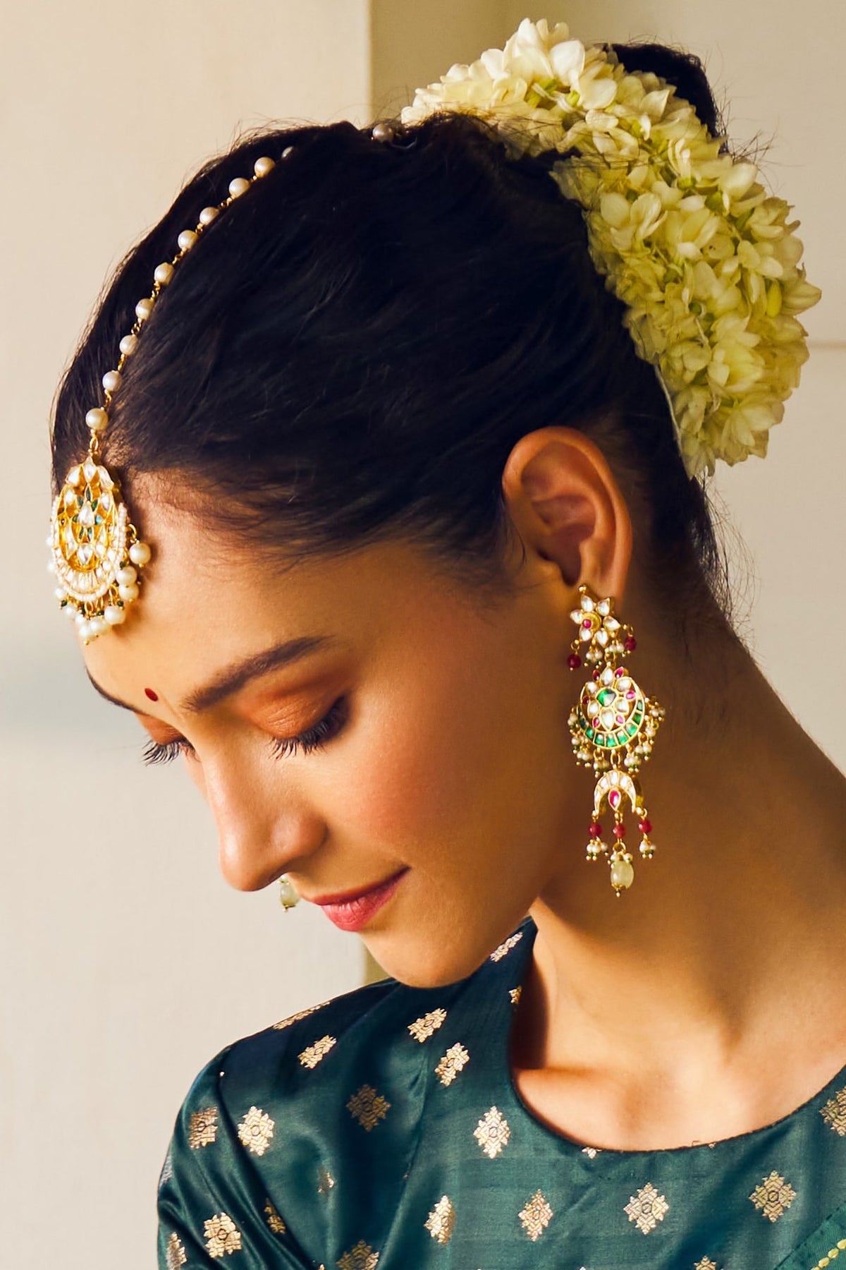 Gold Finish Kundan Polki & Pearl Maang Tikka