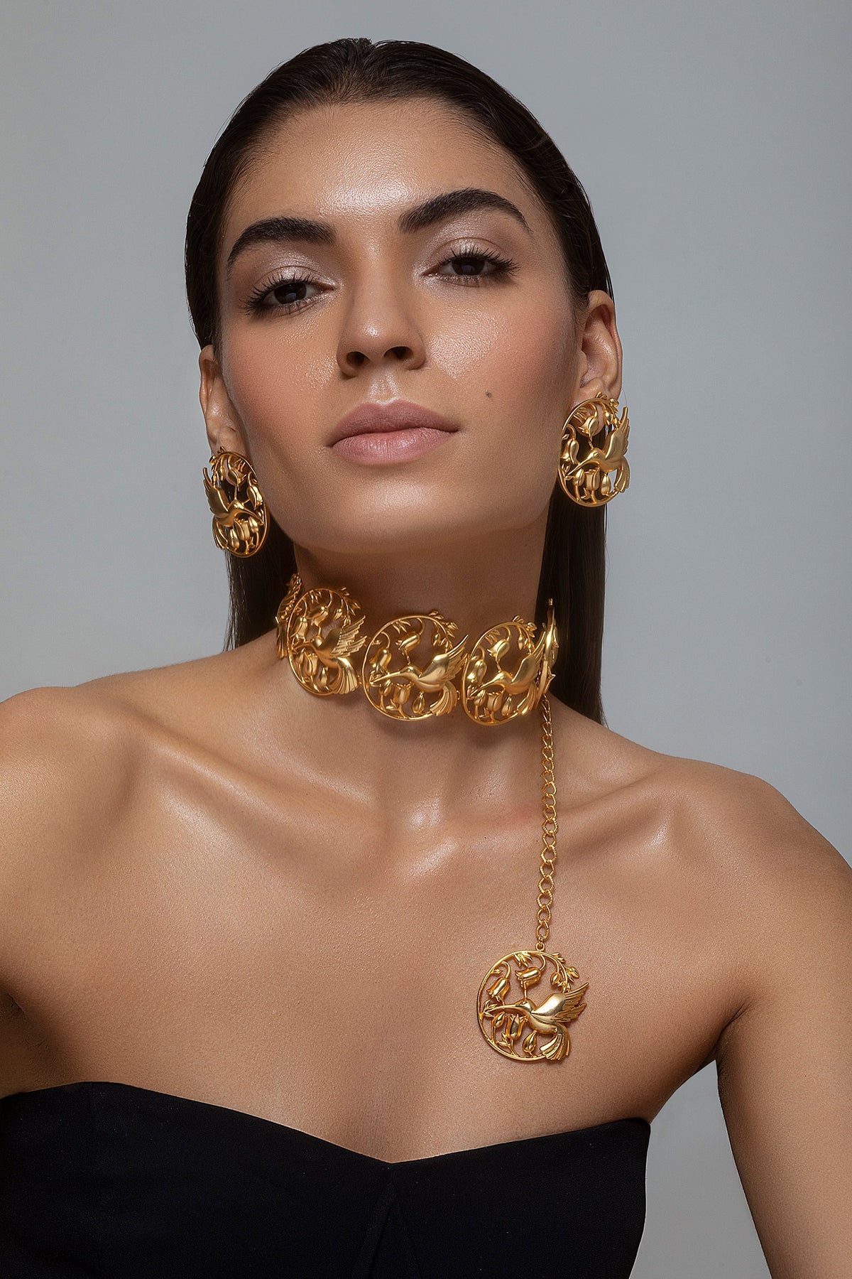 Handcrafted Hummingbird Carved Choker Set