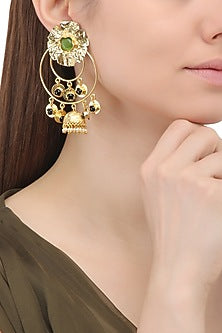 Matte Finish Onyx Stones Flower Motif Earrings