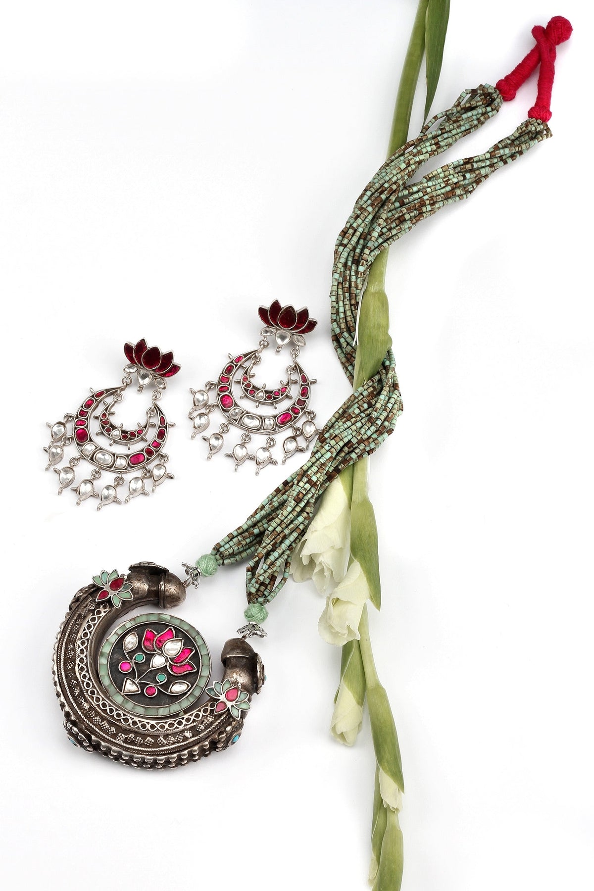 Handcrafted Pendant Necklace Set