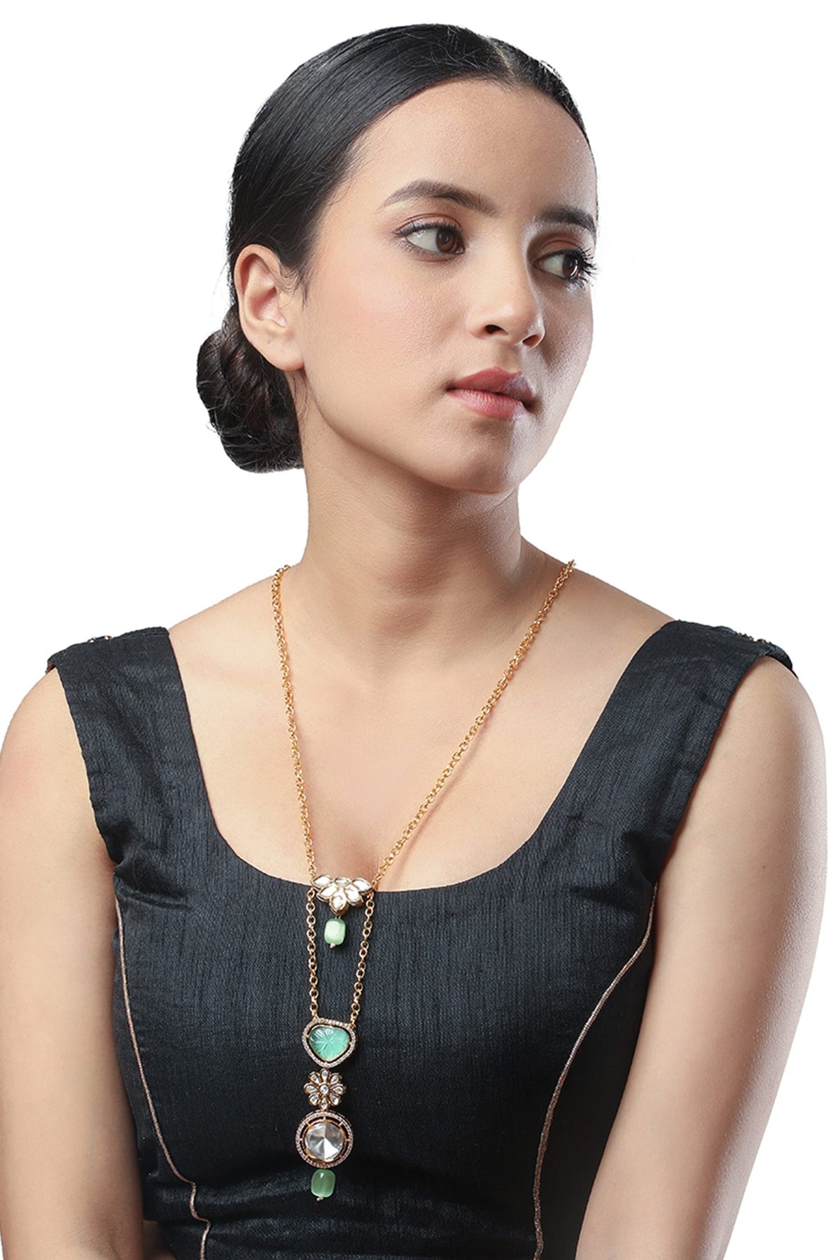 Kundan Embellished Pendant Necklace 