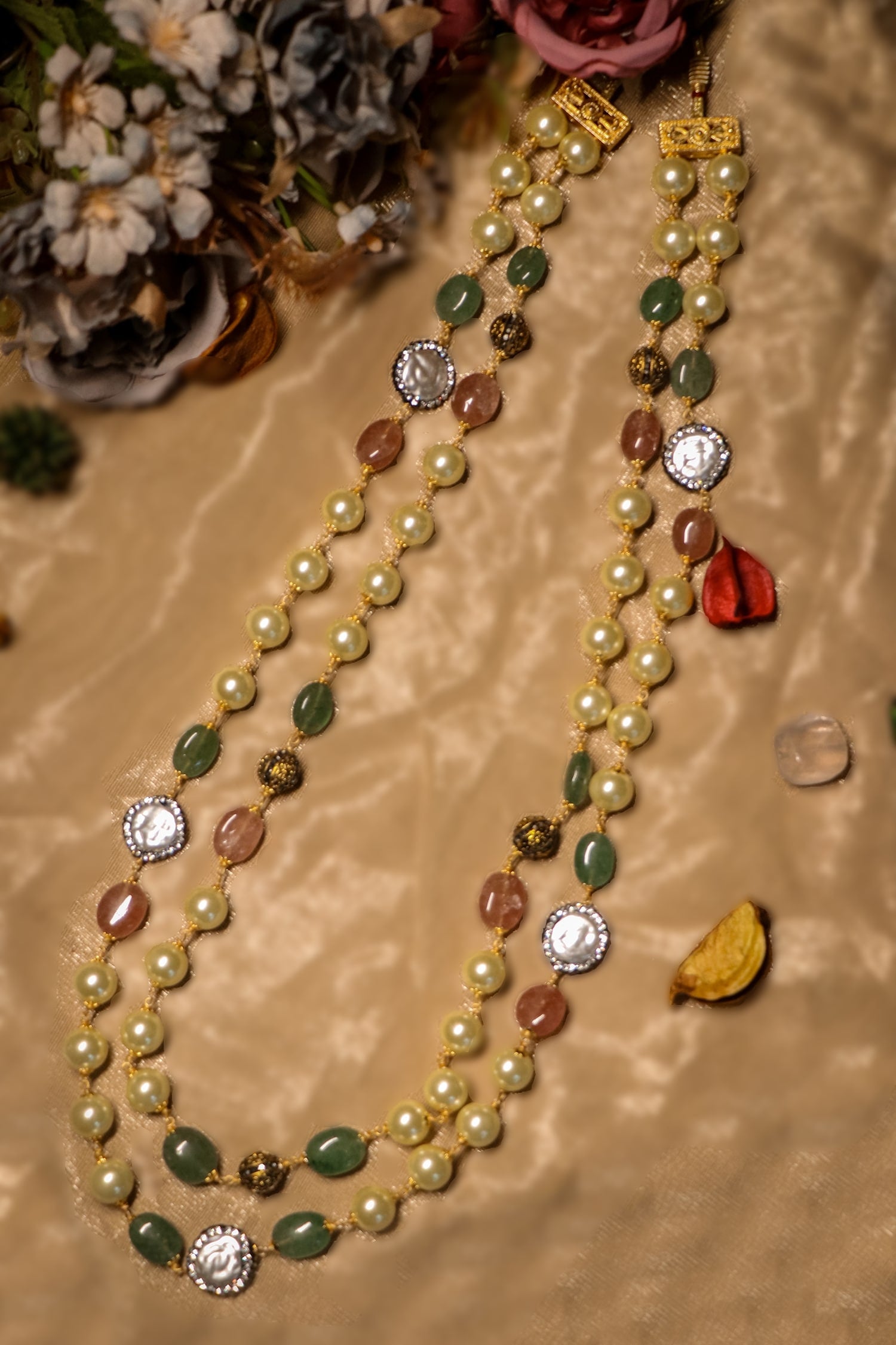Double Layered Shell Pearl Necklace 