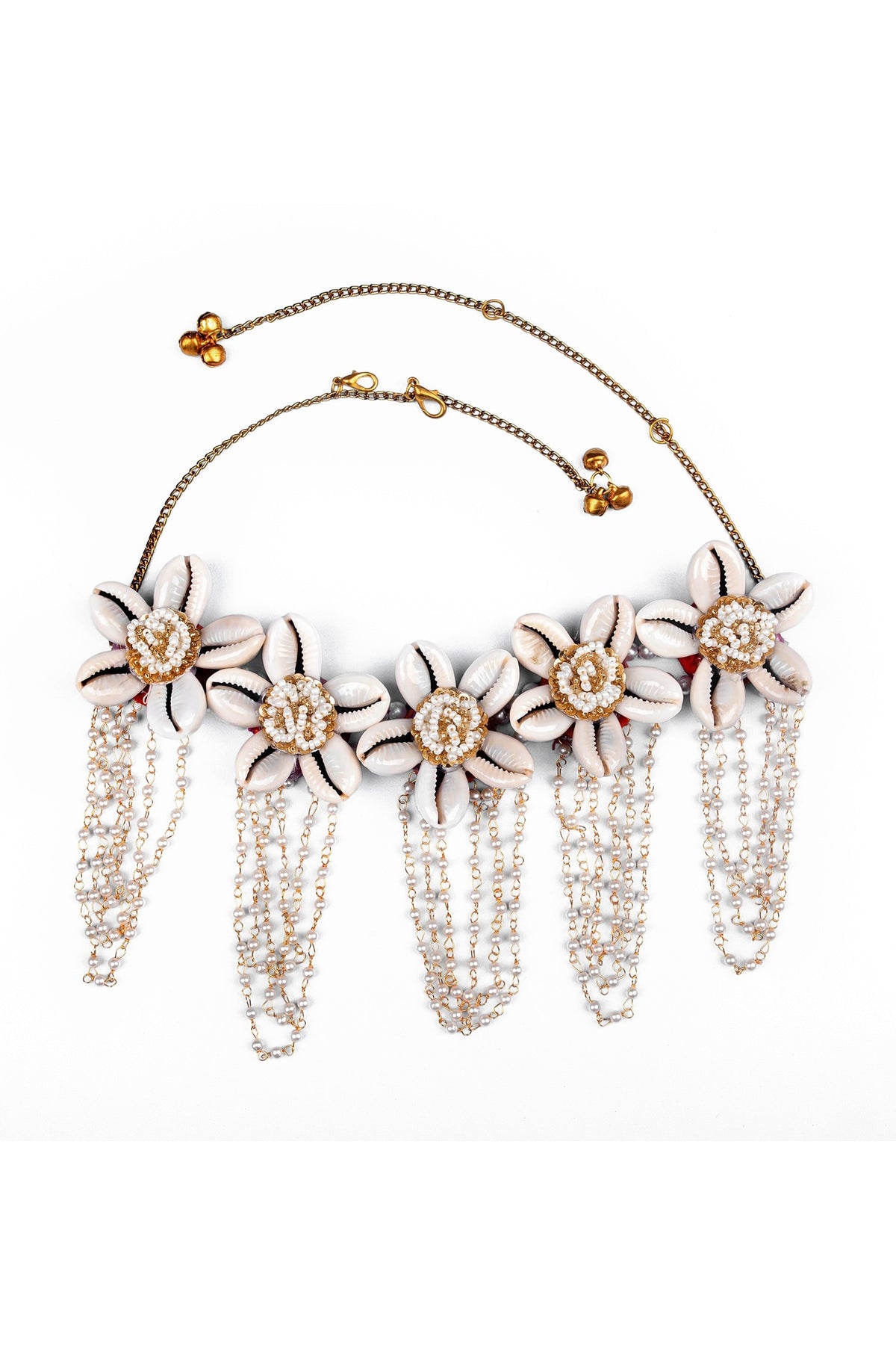 Shell Embellished Necklace 