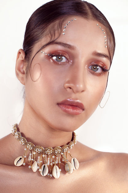 Sequin Embellished Necklace 