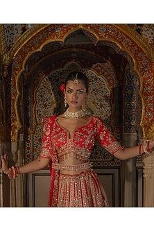 Gold Finish Kundan Polki Maang Tikka