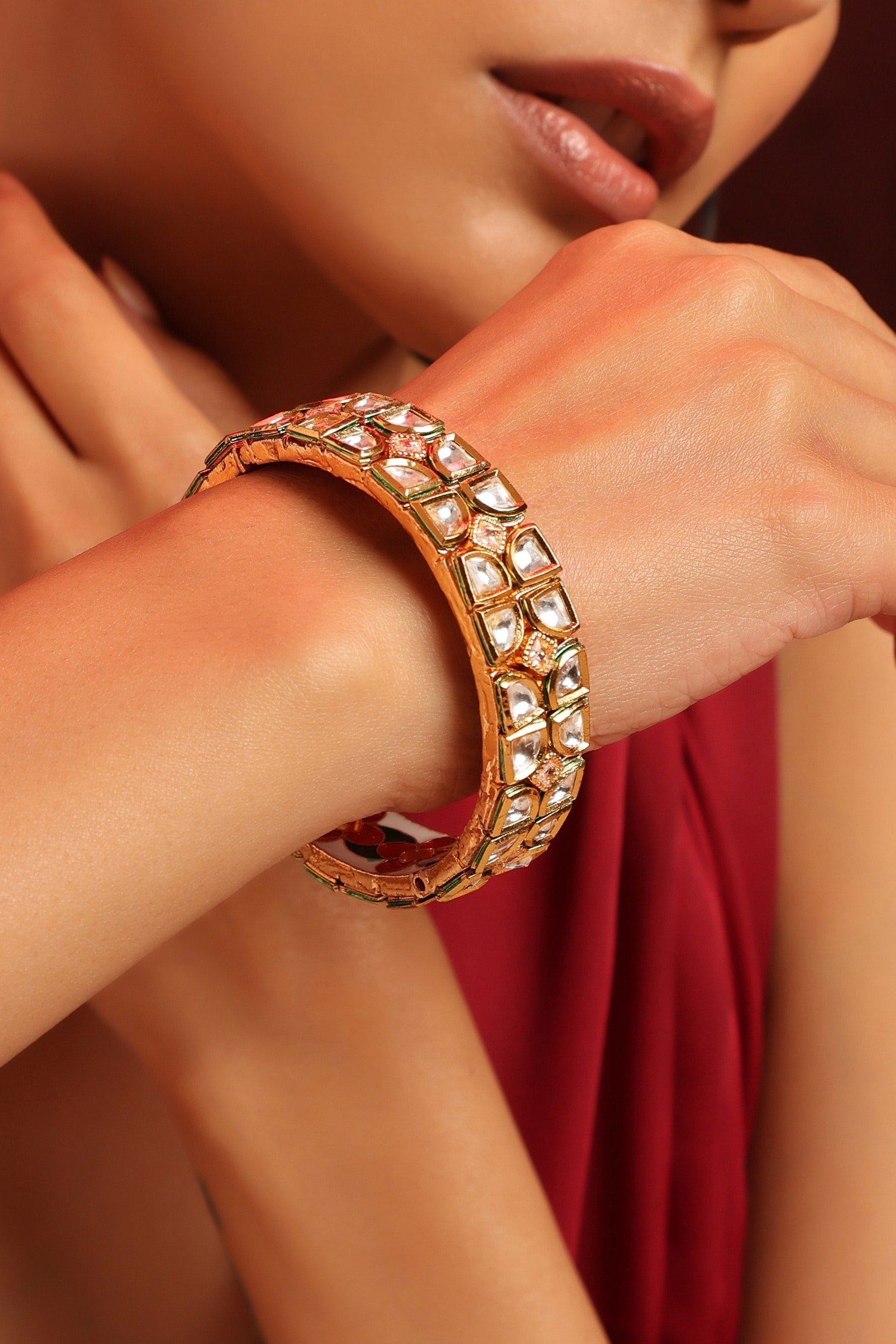 Embellished Floral Geometric Pattern Kada 