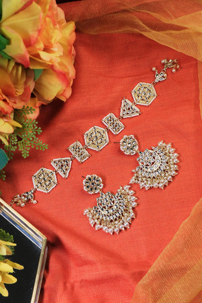 Gold & White Kundan Mathapatti Set 