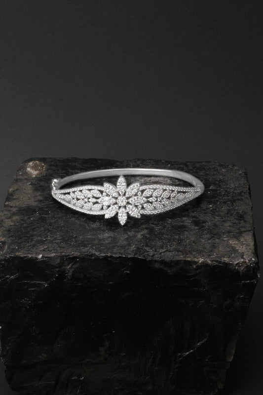 Rubina Floral Embellished Bracelet 