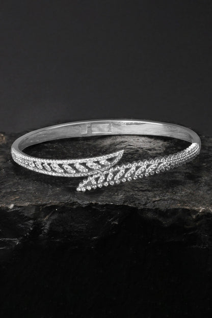 Saira Embellished Bracelet 