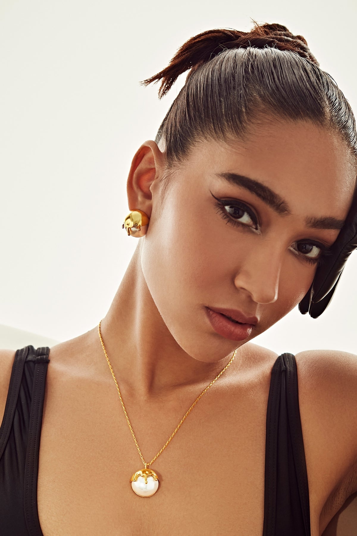 Dune Pearl Encrusted Ear Studs 