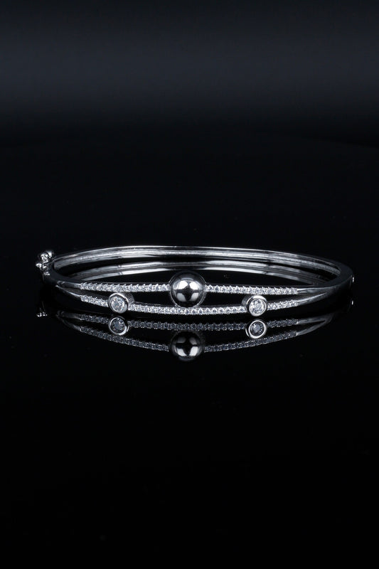 Naaz Embellished Bracelet 