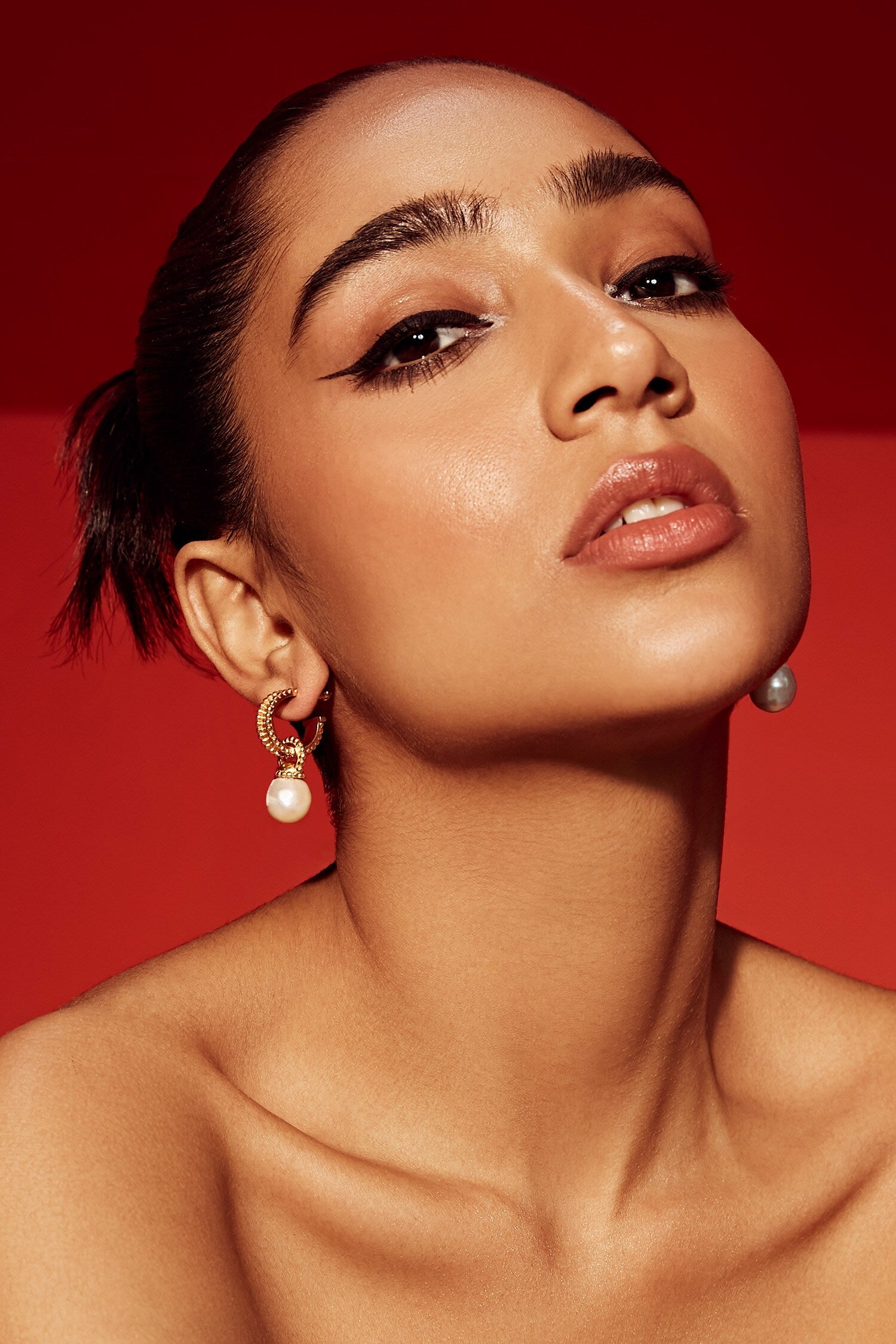 Oyster Baroque Hoops 