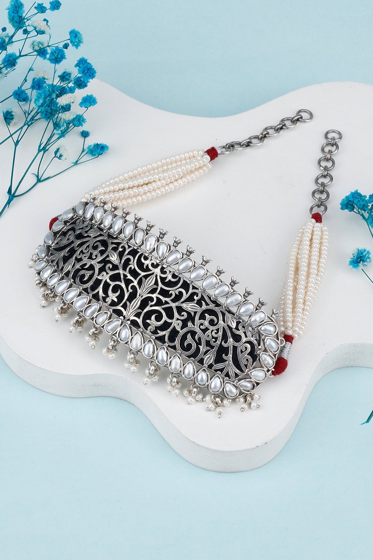 Sharia Pearl Embellished Choker 
