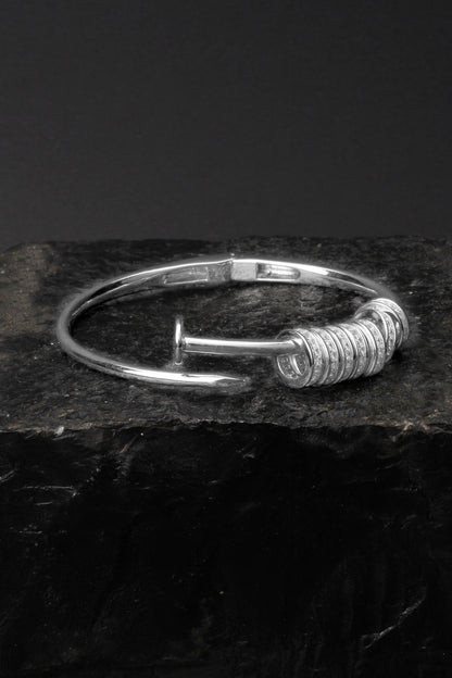 Johi Nail Pattern Bracelet 