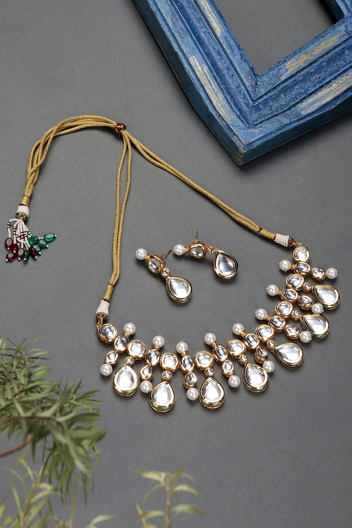 Tear Drop Shaped Choker Set 
