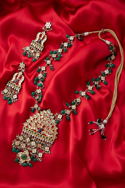 Kundan Necklace & Earring Set 