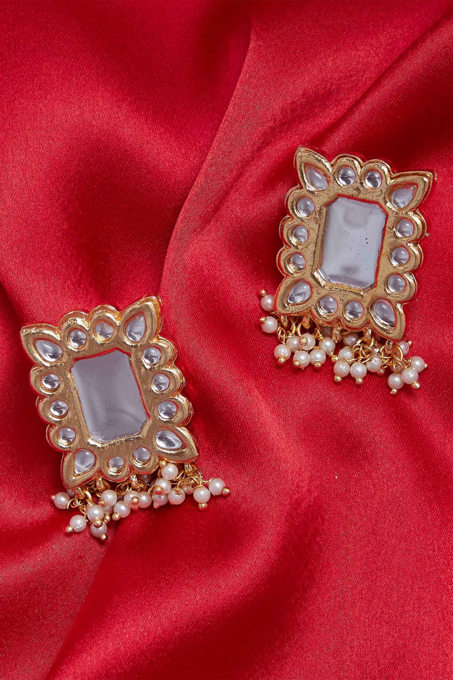 Retangular kundan studs 