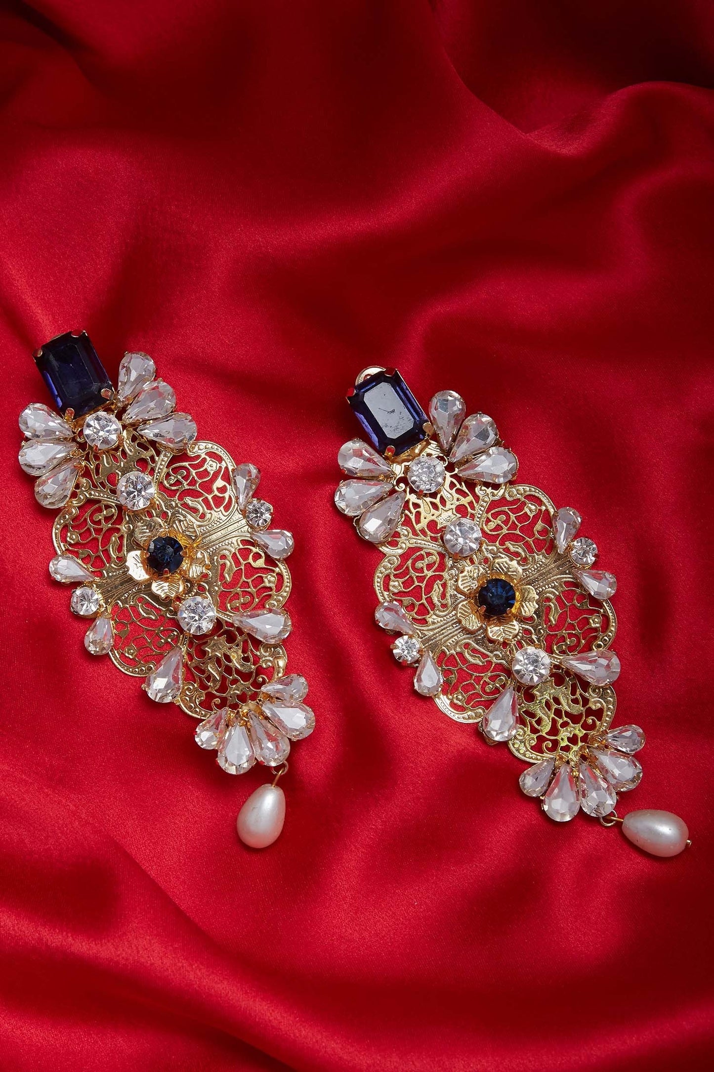 Structured stone earrings 