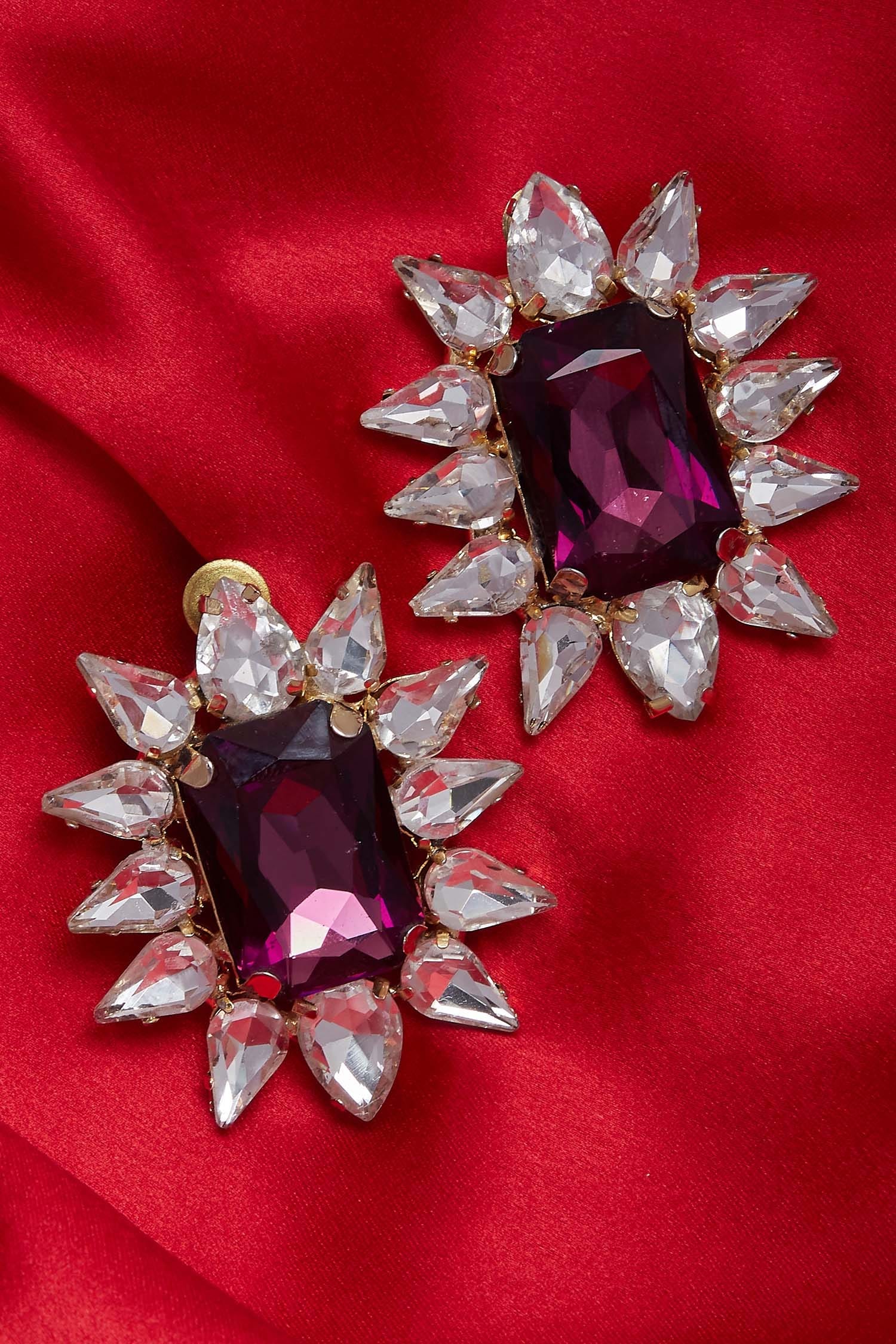 Stone earrings 