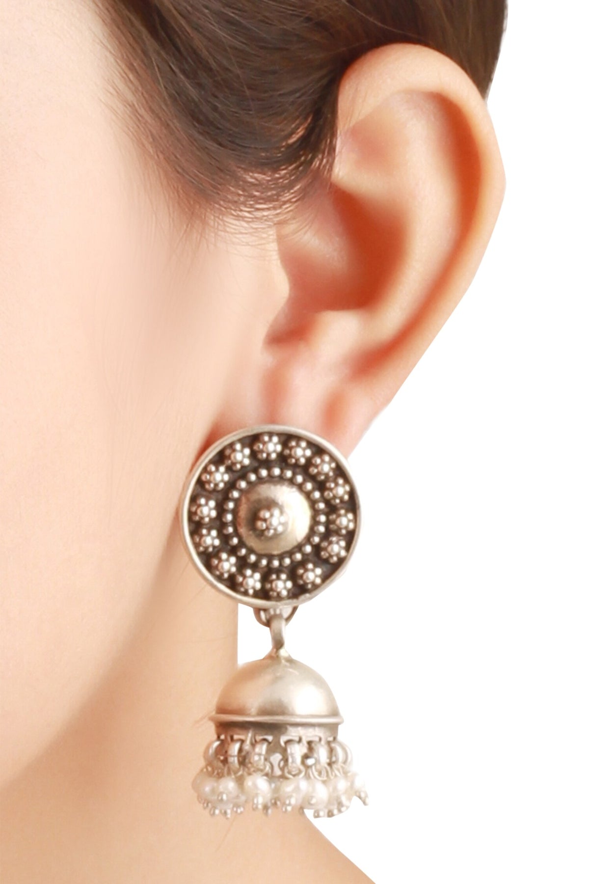 Jhumkas with snap closure 