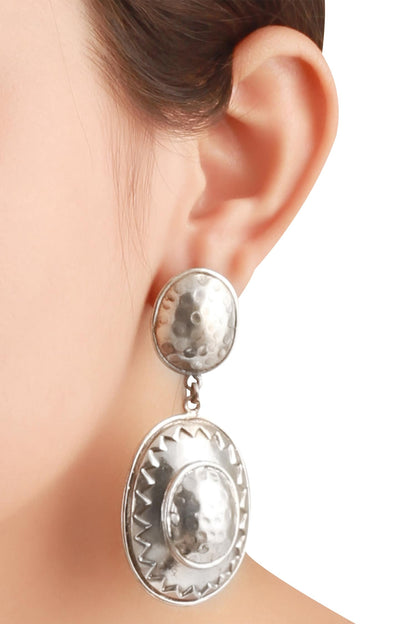 Ovate embossed snap earrings 