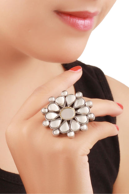 Flower Glass Oversized Finger Ring 