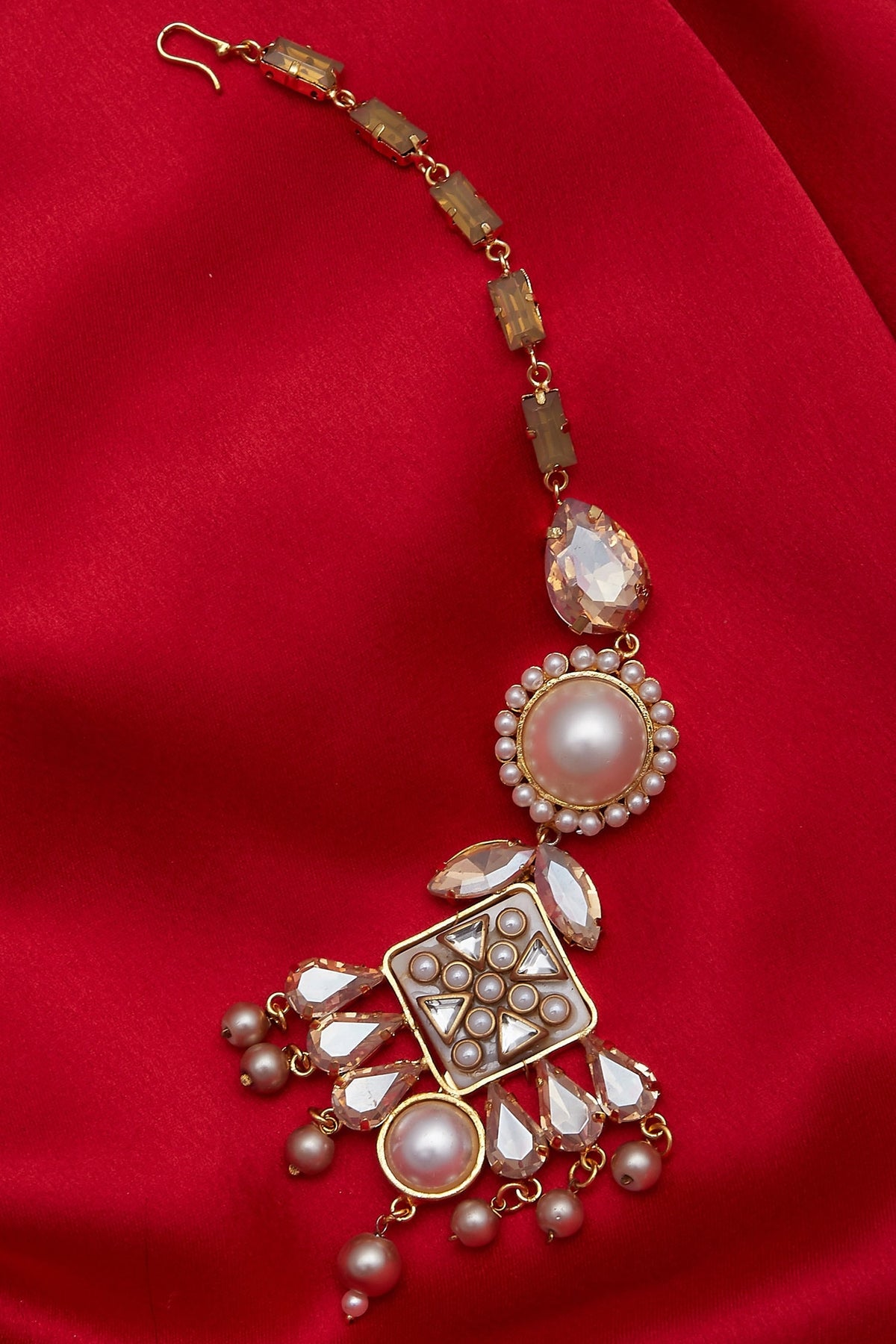 Kundan & crystal maangtikka 