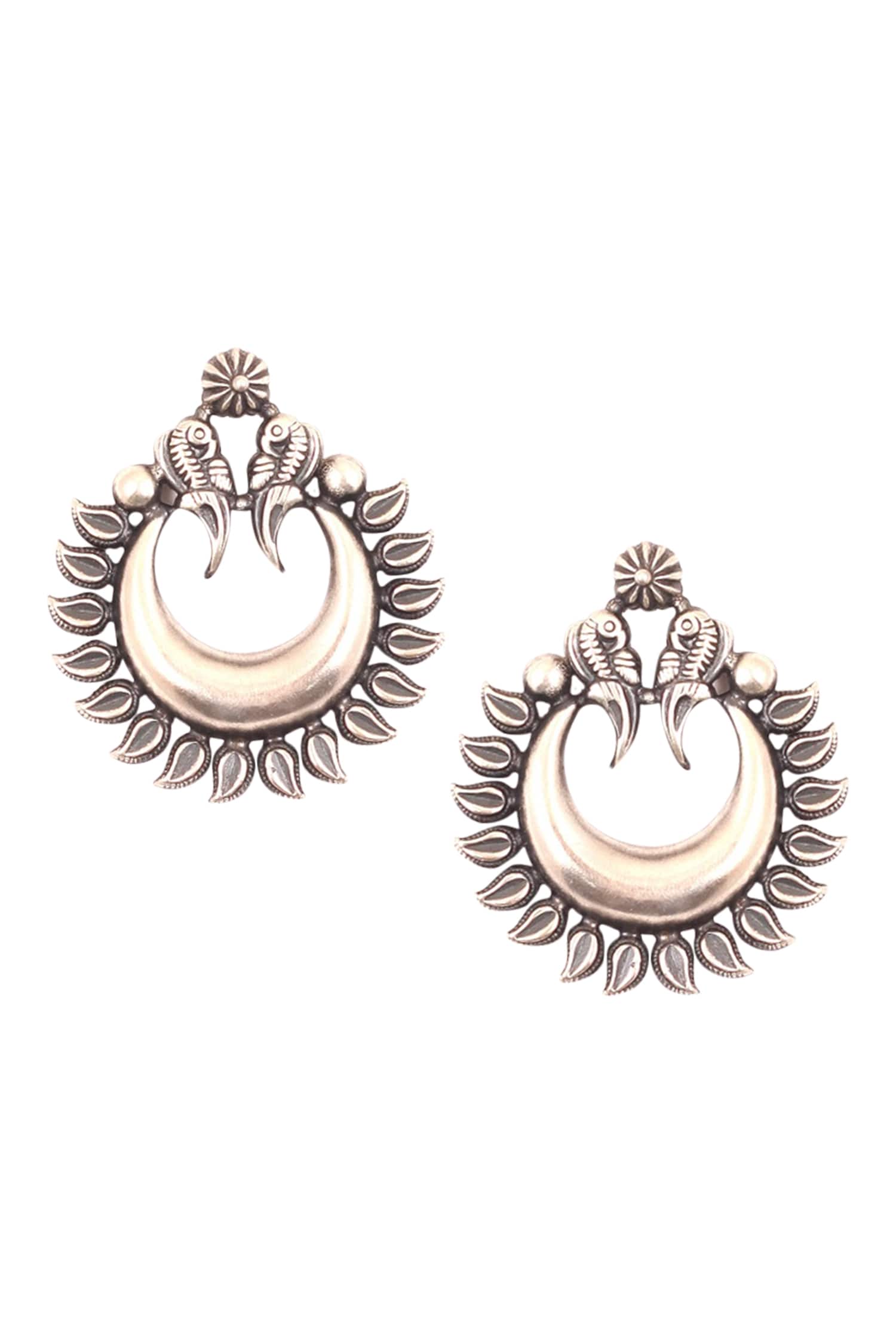 Crescent Stud Earrings 