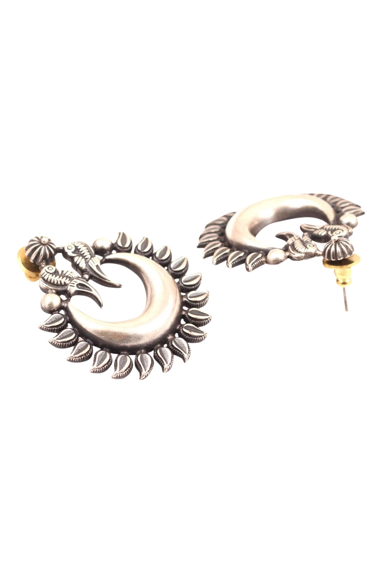 Crescent Stud Earrings 