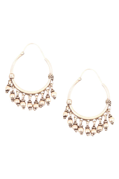 Bead strung loop earrings 