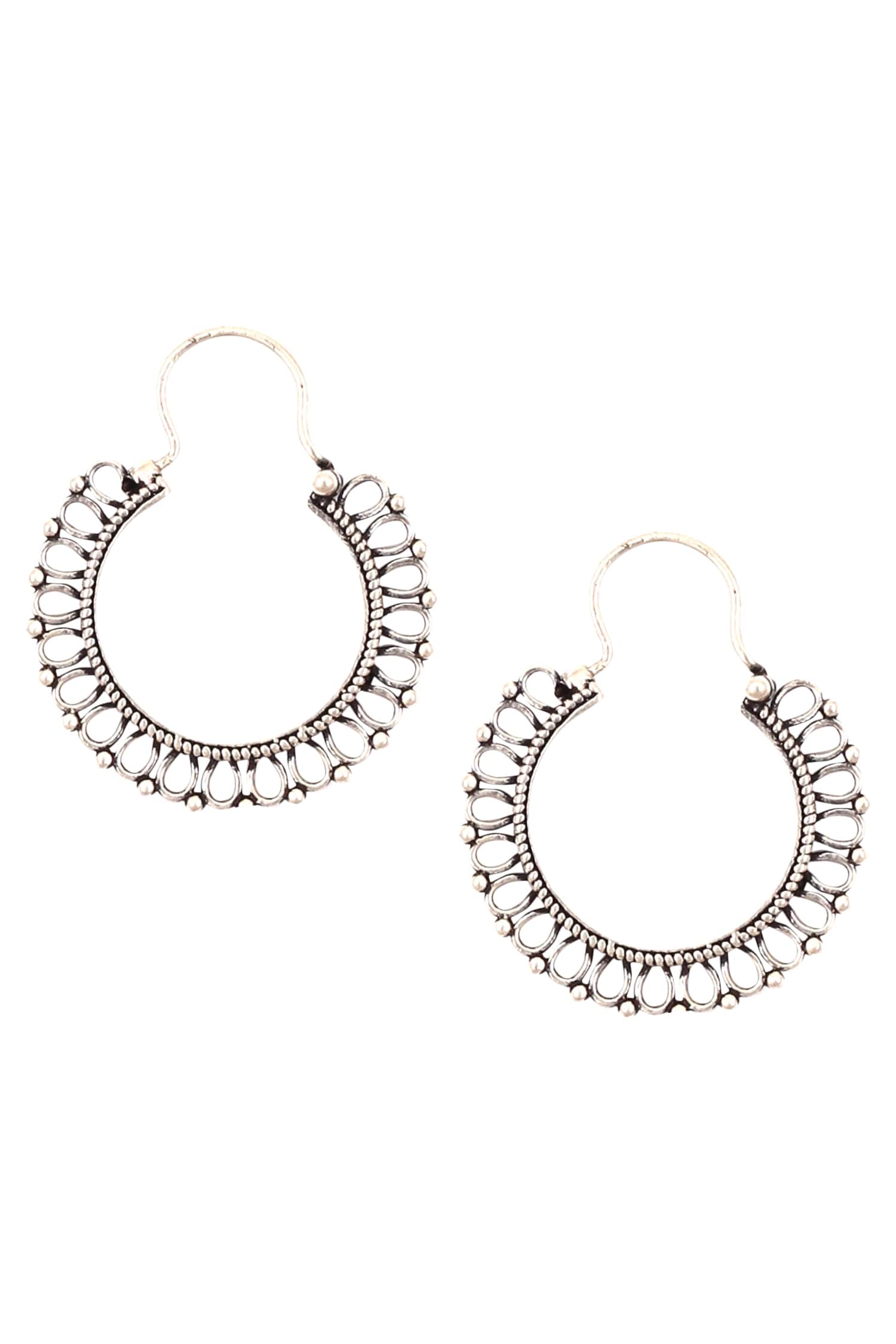 Handcrafted loop earrings 