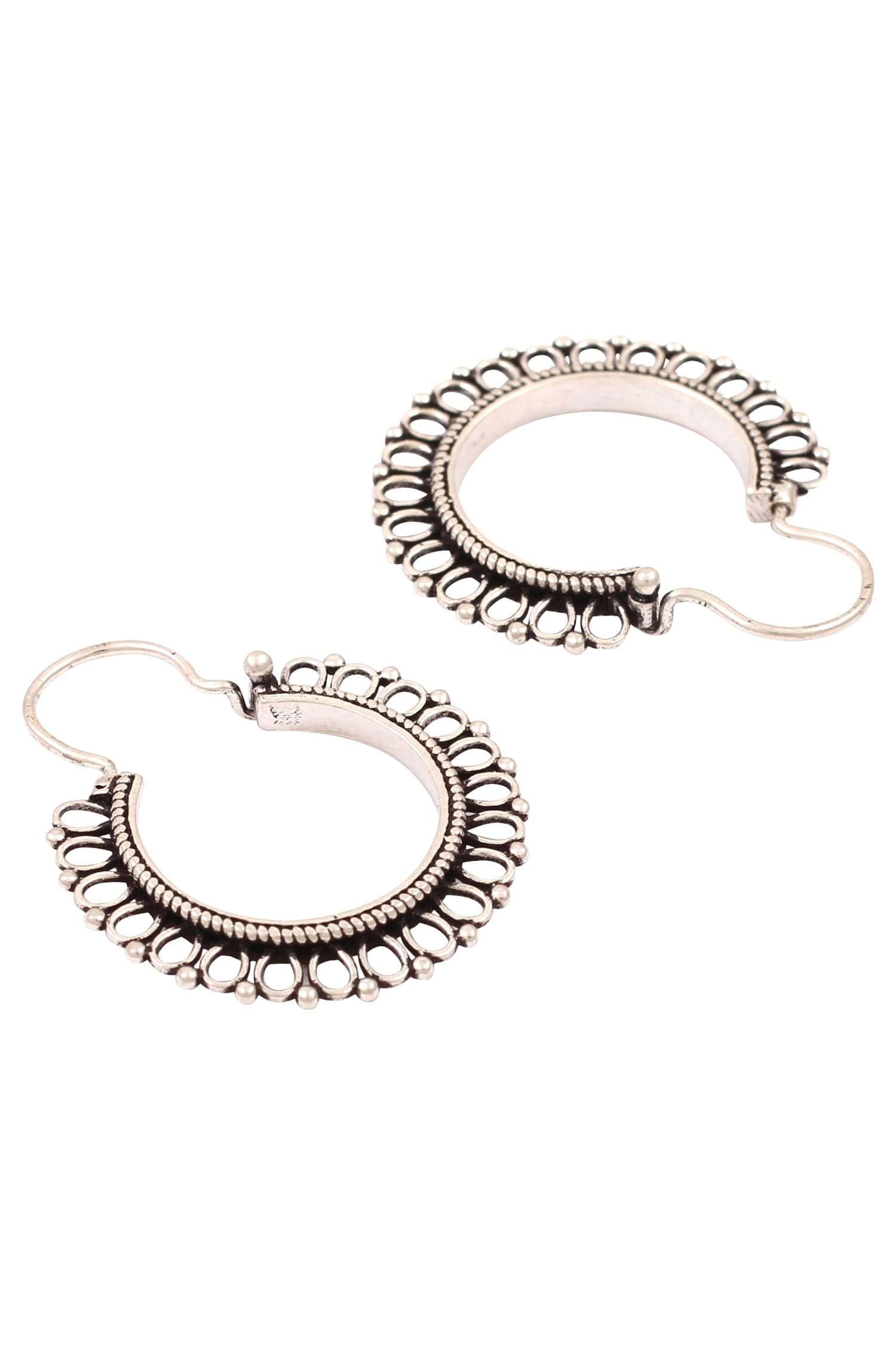 Handcrafted loop earrings 