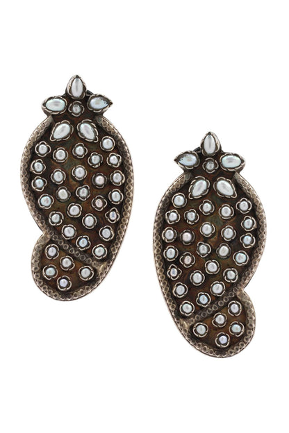 Carved Stud Earrings 